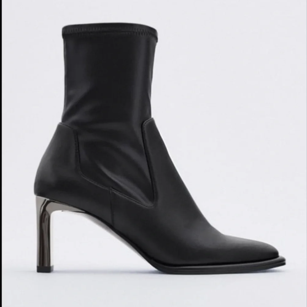 Zara Womens Black Leather Ankle Boots Sz 7 Eu 37 Metallic Heel 5146 Mid